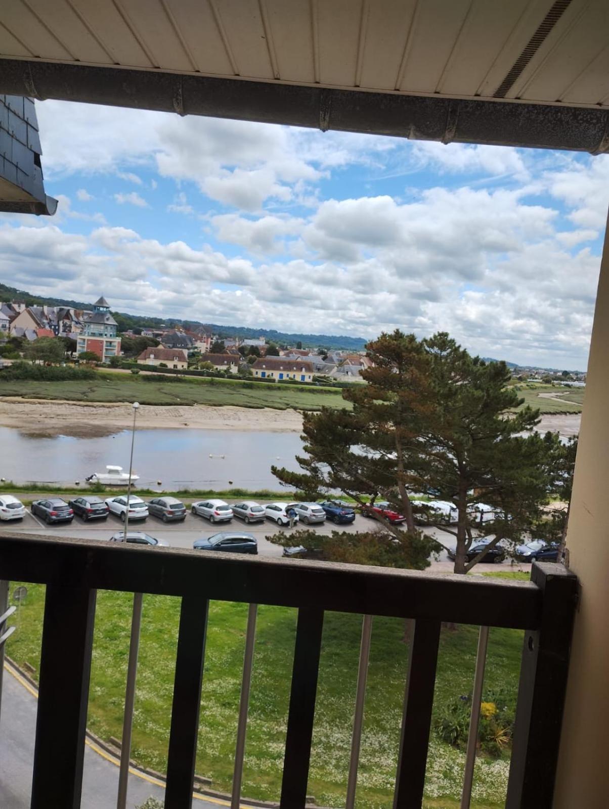 Appartement Vu Sur Mer Кабур Екстер'єр фото